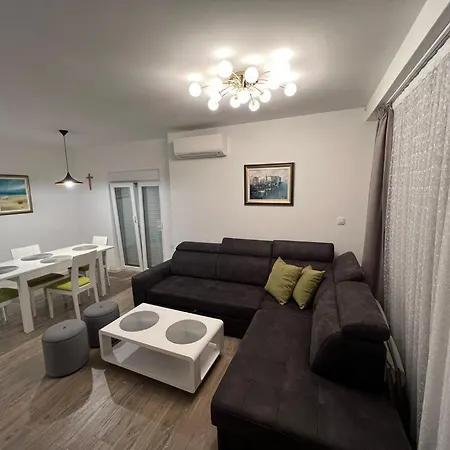 Sun Appartamento Makarska